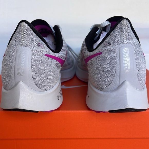NIKE Men’s AIR ZOOM PEGASUS 36
PURE PLATINUM / HYPER VIOLET
Sneakers Athletic - Picture 14 of 16